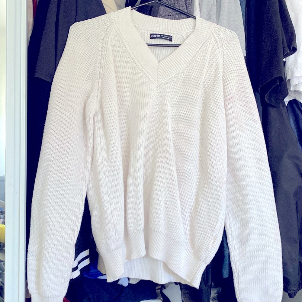 SHEIN white knitted sweater